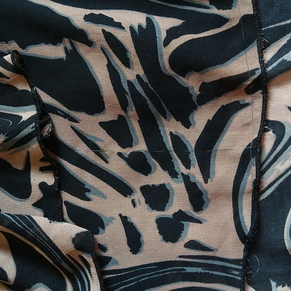 Sleeveless asymmetrical ruffle mini dress size small - Picture 9 of 17